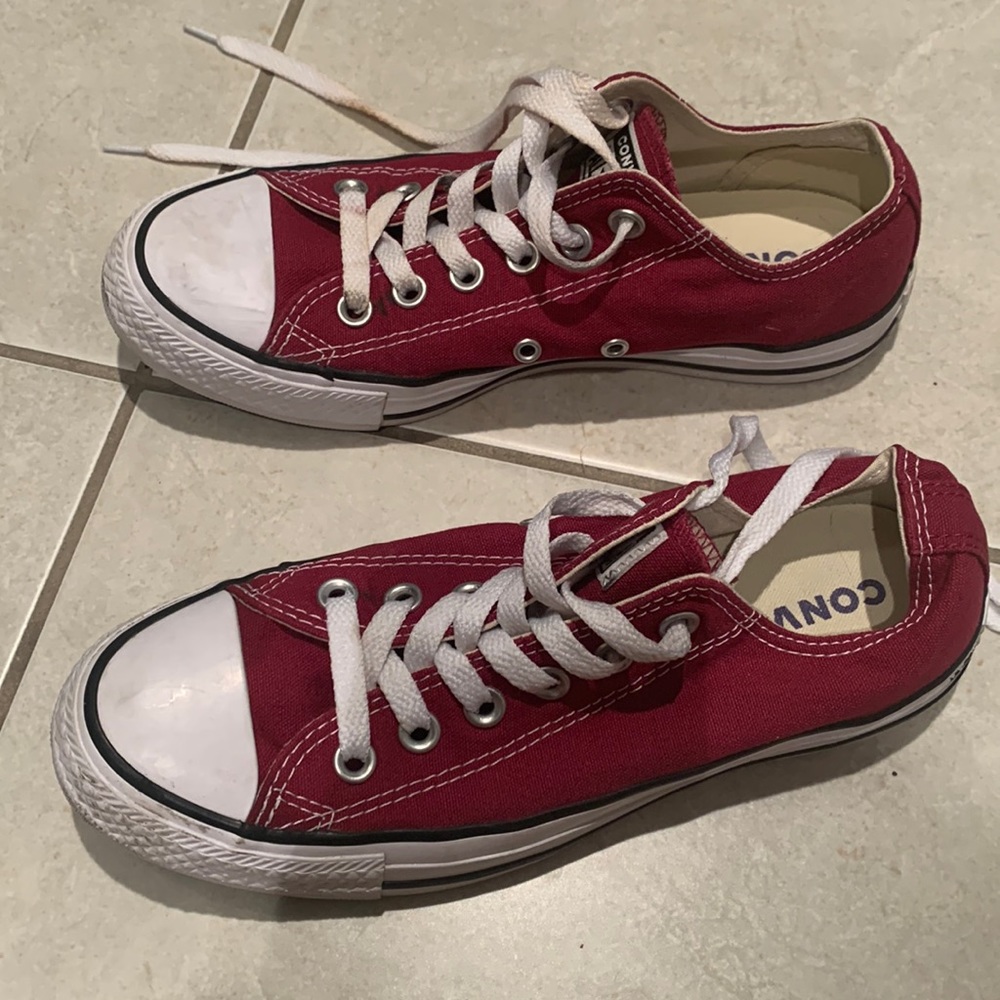 CONVERSE Low Top Canvas Sneakers